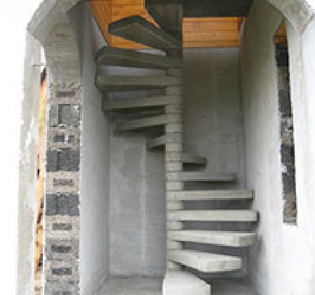 Бетонная лестница вертено на 600